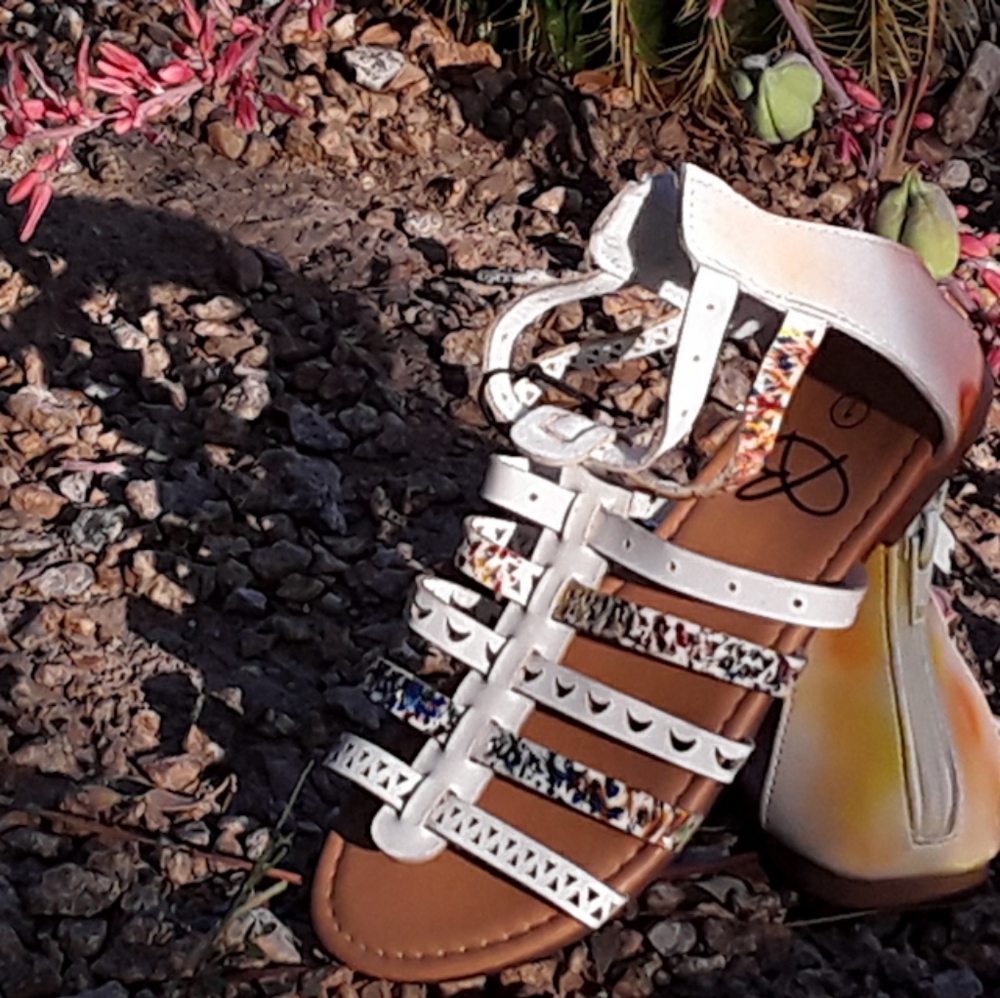 Bae's "Already Lit" Little Girl Size 1 Sandals
